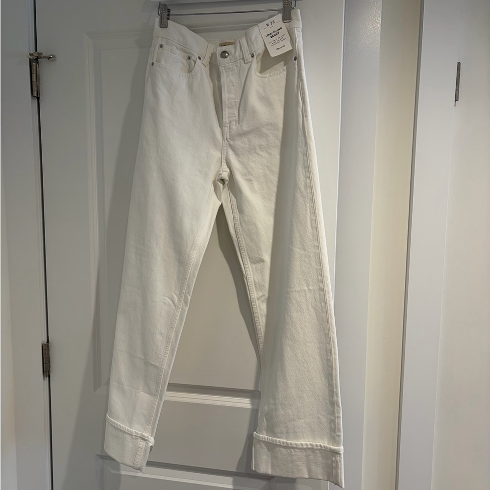 Low slung baggy jean